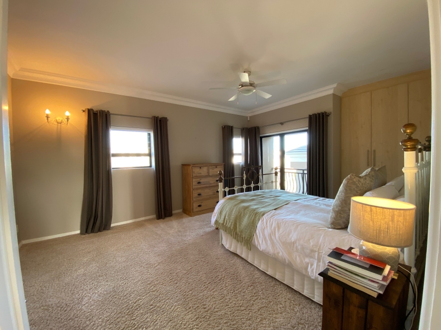 3 Bedroom Property for Sale in Country Club Western Cape